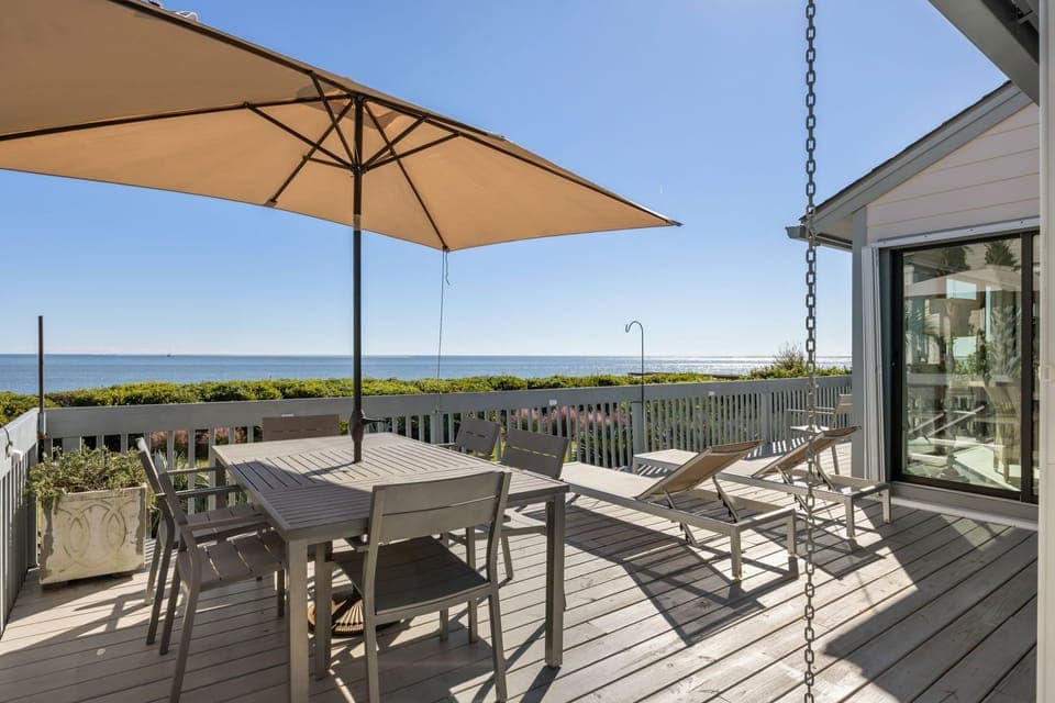 eating in your very own restaurant on the beach - for every meal
