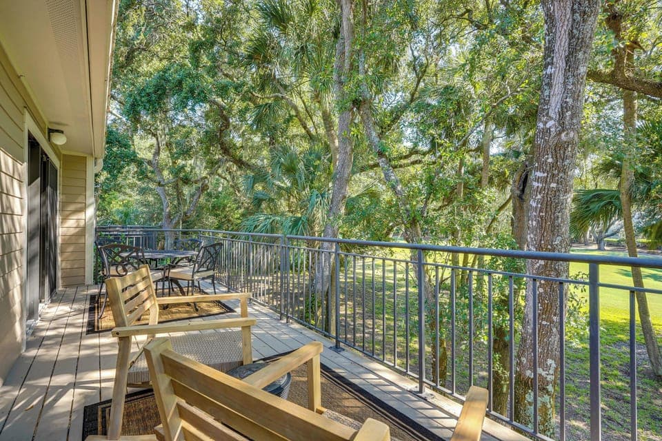 Furnished Balcony | Golf Course Views