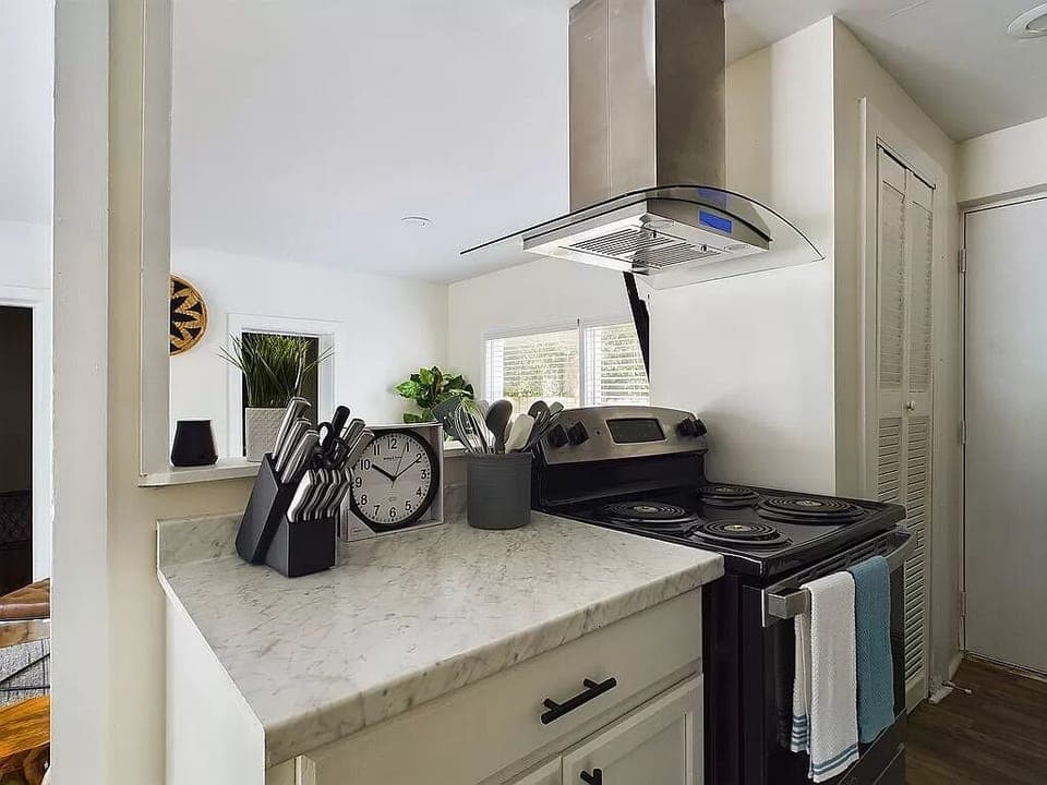 Kitchenette