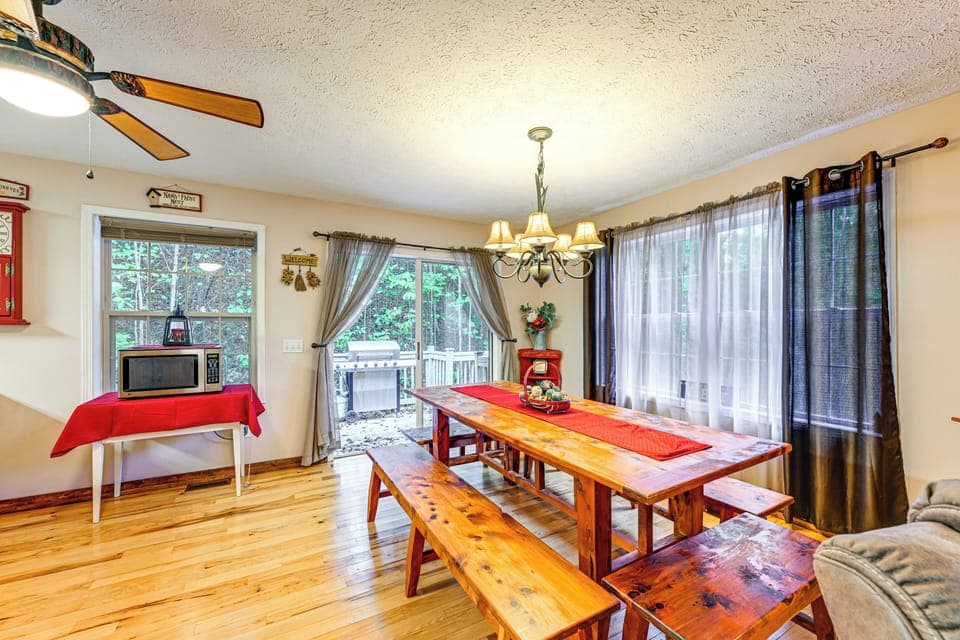 Dining Area | 1st Floor