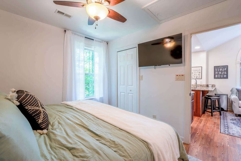 (Detached Building) Bedroom #4 with King Bed and attached En-Suite