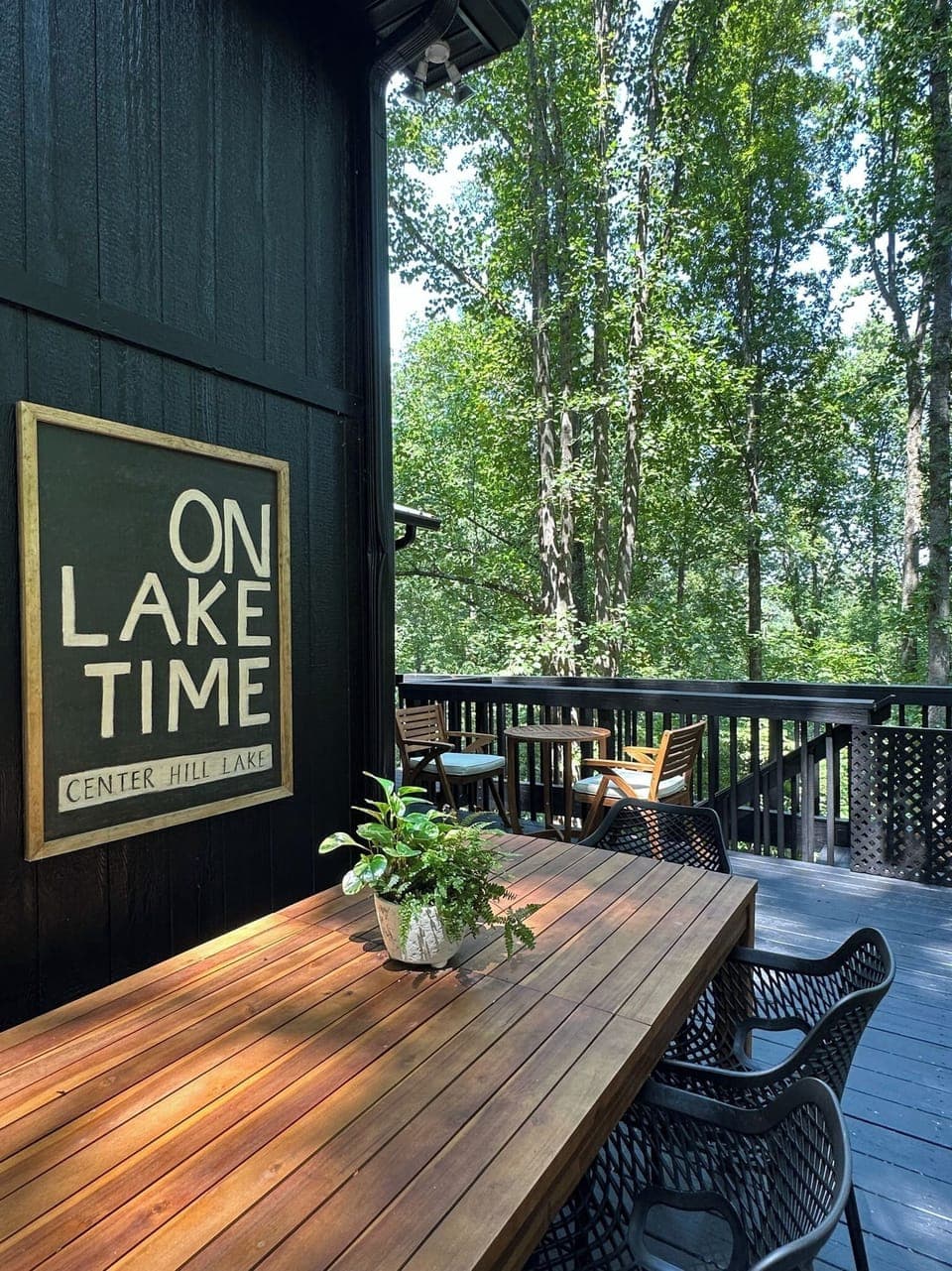 Outdoor dining