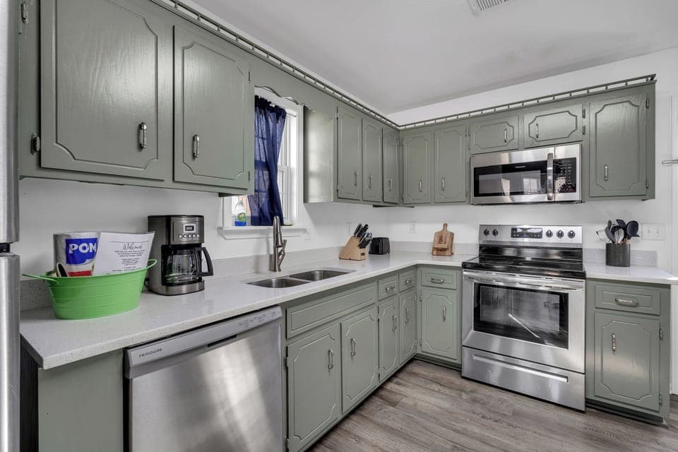 All utilities, appliances and cookware are available in this space. Bring your pets, family and more to experience this comfy home with fenced backyard and private patio seating. Fast Wi-Fi Included for free.