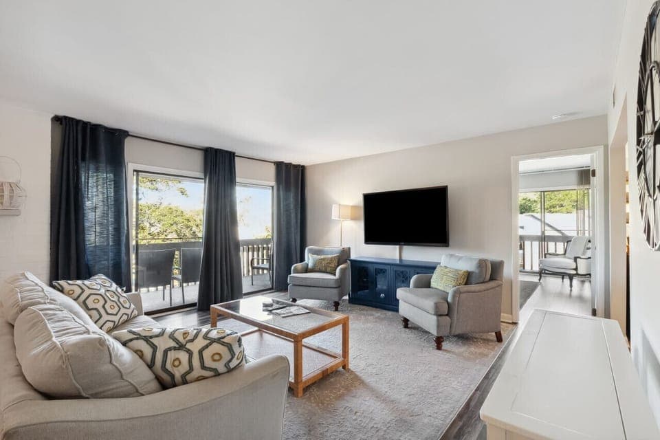 Spacious Living Room