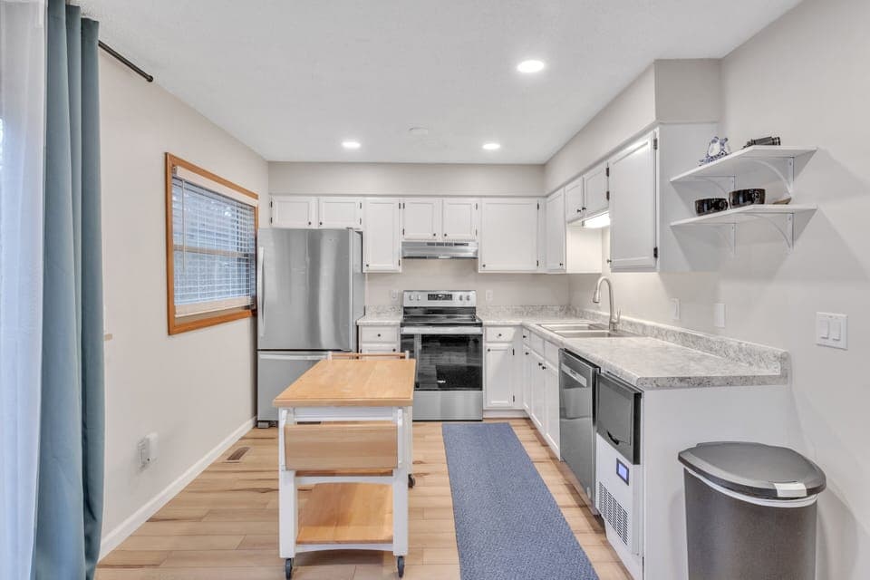 Kitchen with ice maker
