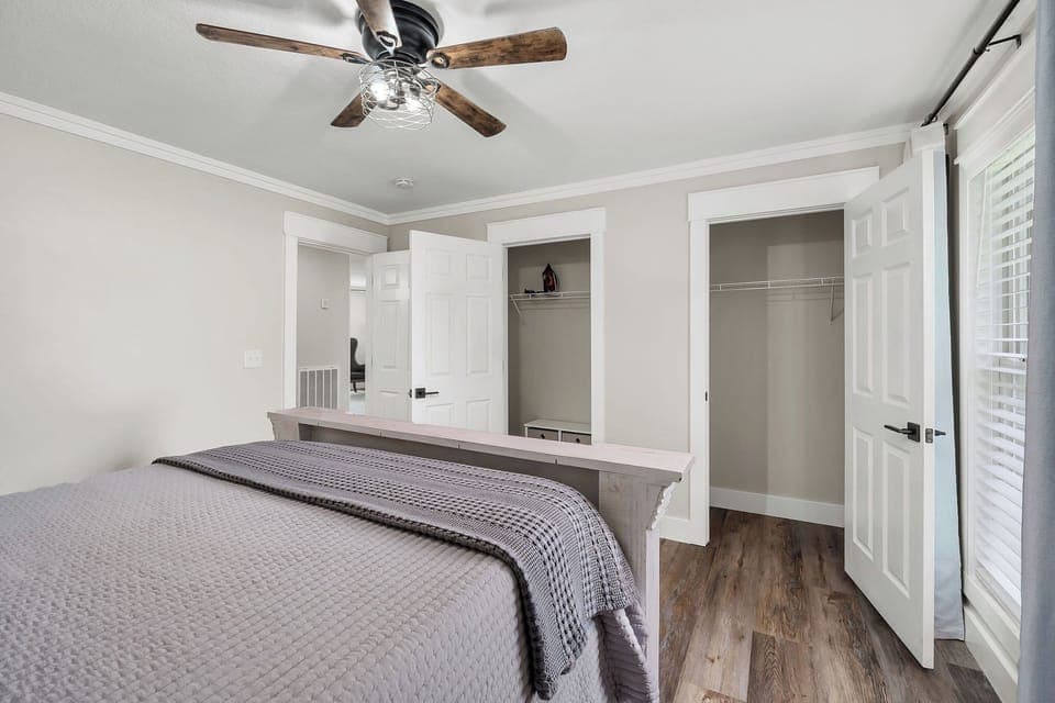 Queen Bedroom