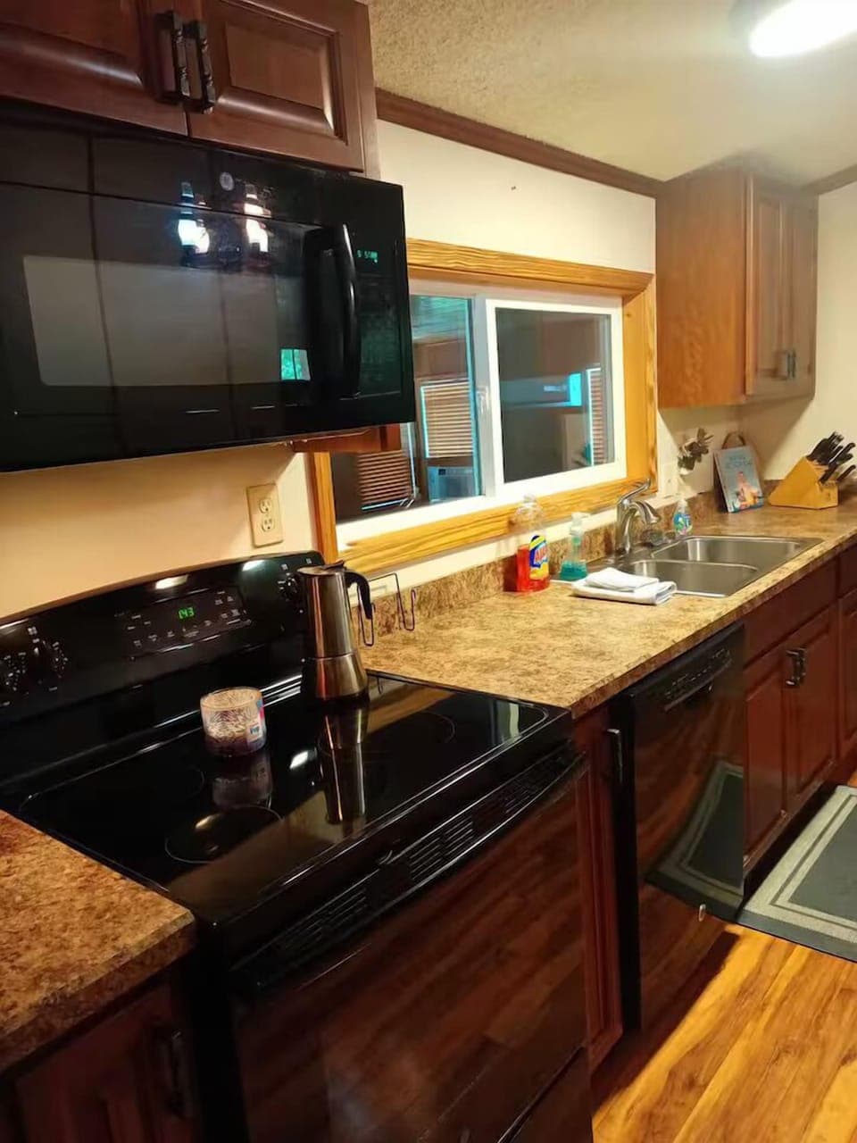 Kitchen (1)