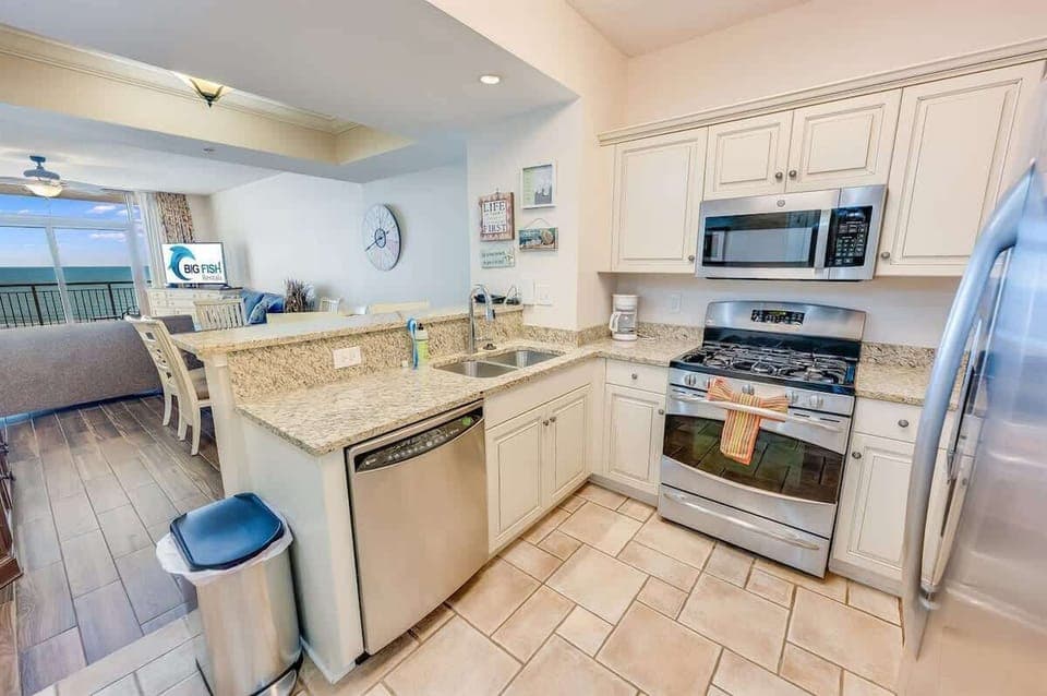 Large Kitchen Area