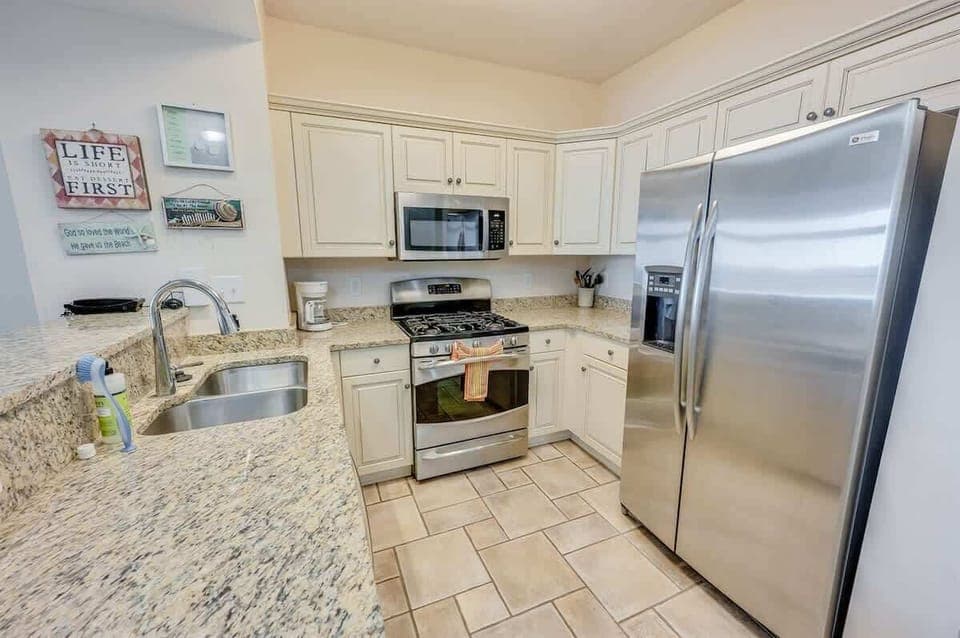 Large Kitchen Area