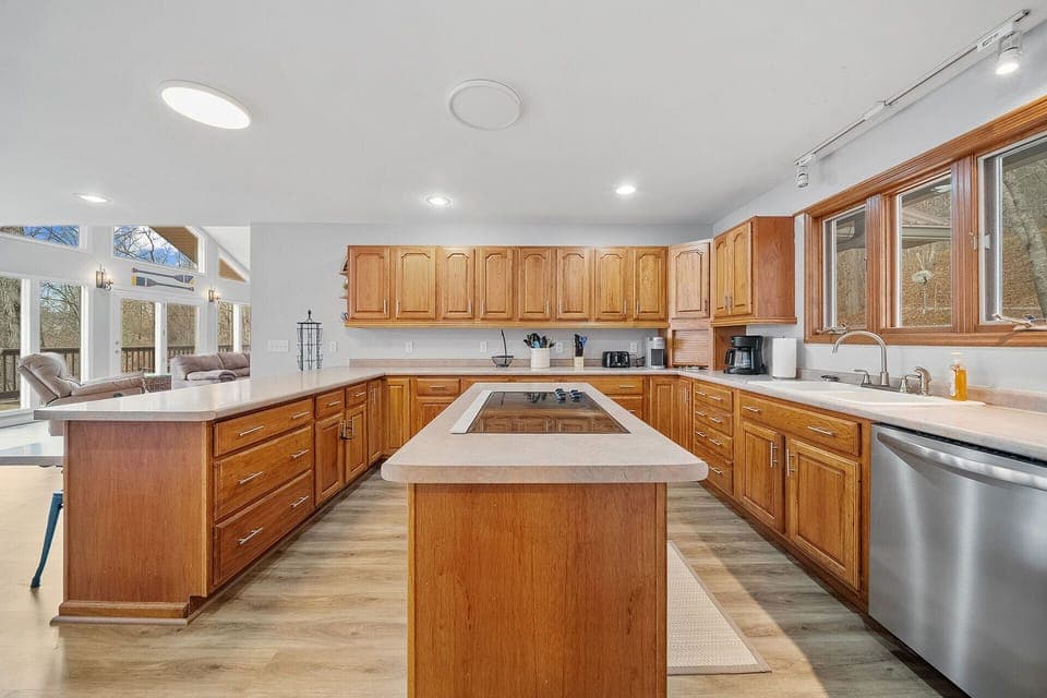 Equipped kitchen