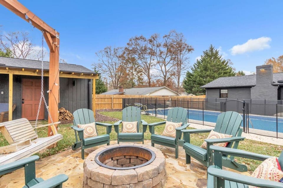 Huge firepit, seating and swings for the whole family, w power, USB outlets, ring toss game, drink and food holders and night lights