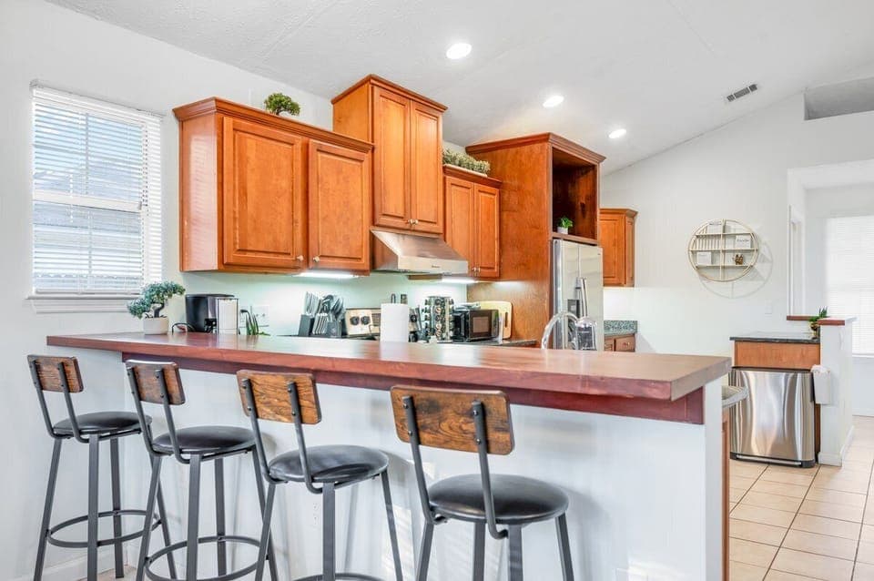 Bar stools are available as extra seats.