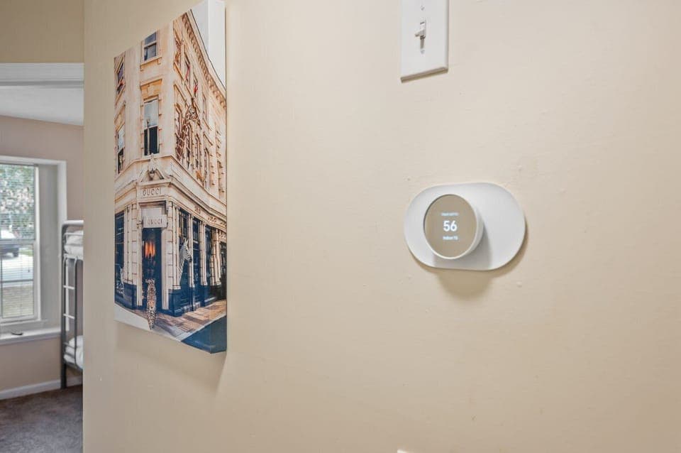 Take the temperature into your hands or let us know how to set it up for you.
