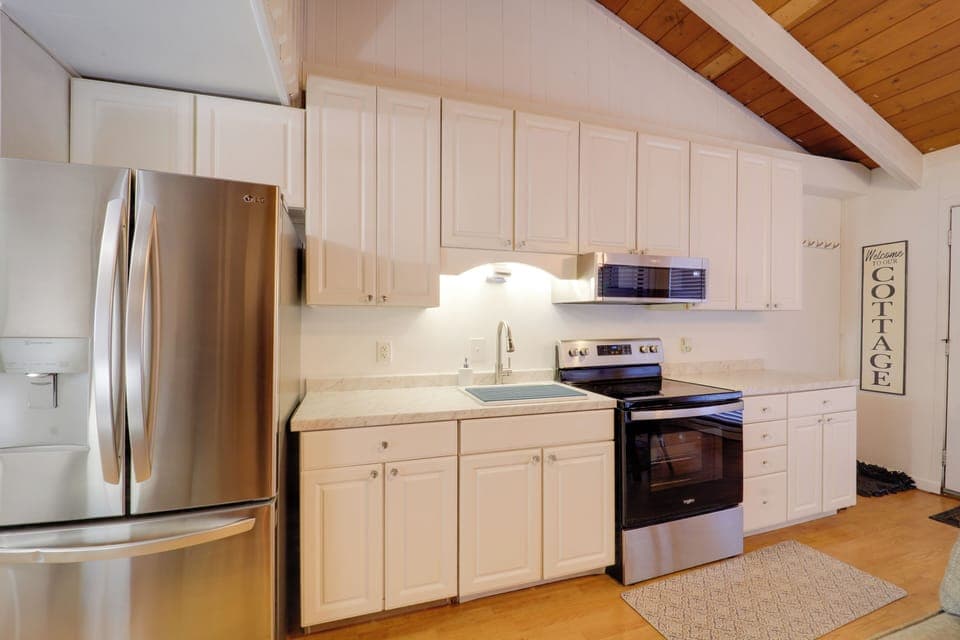 Kitchen | Cooking Basics | Coffee Maker | Main Level