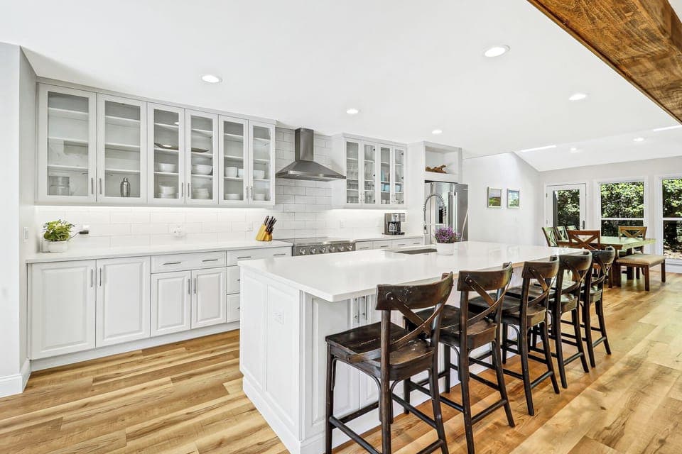 50 Stoney Creek - Kitchen