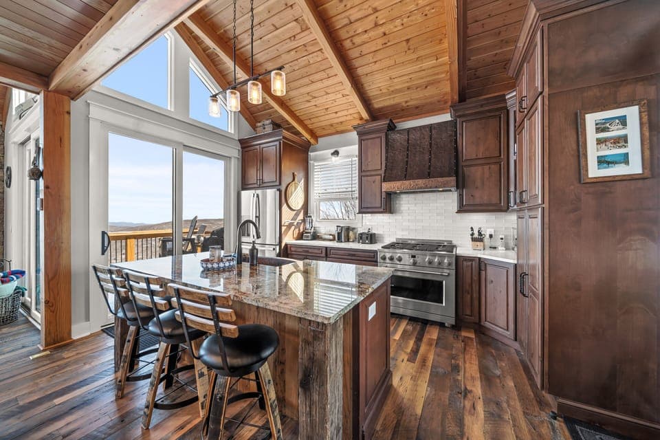 Granite Countertops and Stainless Appliances