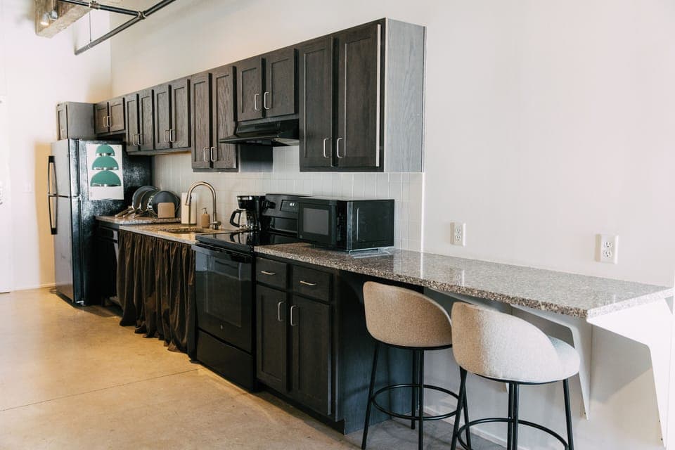 Microwave, oven, stovetop, dishwasher