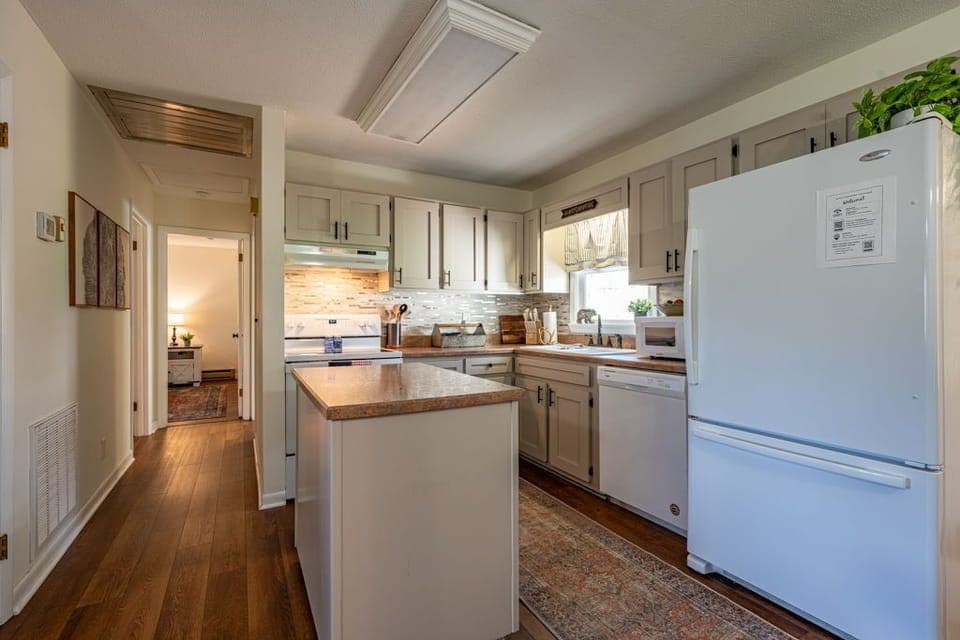 Front house kitchen.