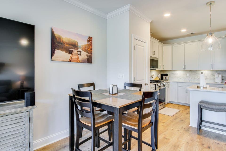 Dining Table | Dishware & Flatware | 1st Floor