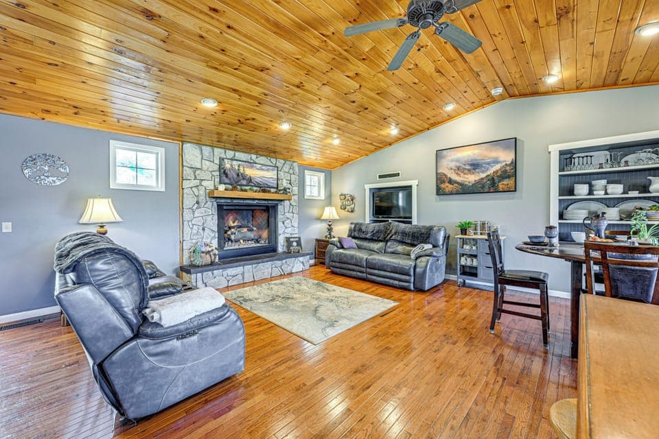 Robbinsville Vacation Rental | 5BR | 3BA | 2,200 Sq Ft | Stairs to Access