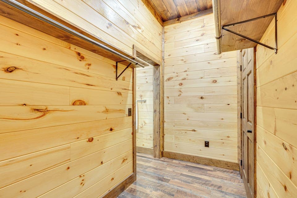 Walk-In Closet | Access via Bedroom 1