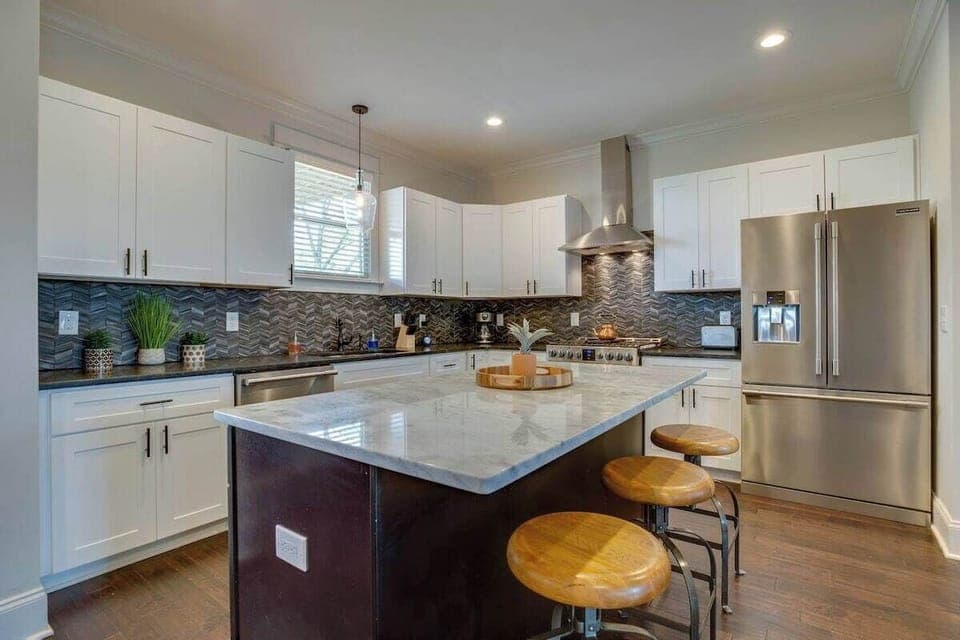 Fully equipped kitchen for all of your culinary needs.