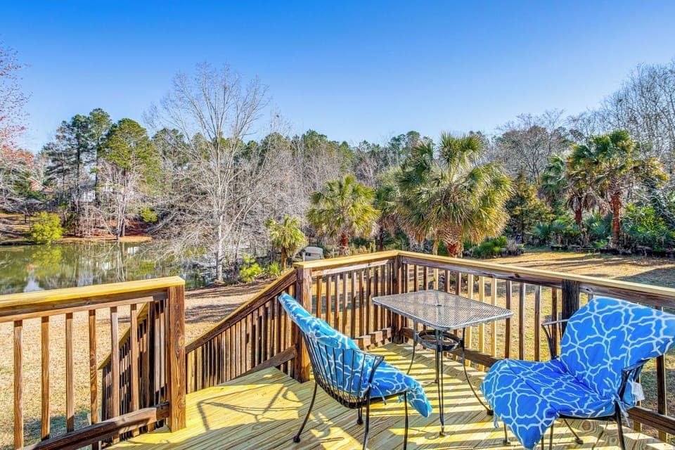 Private Deck | Outdoor Seating