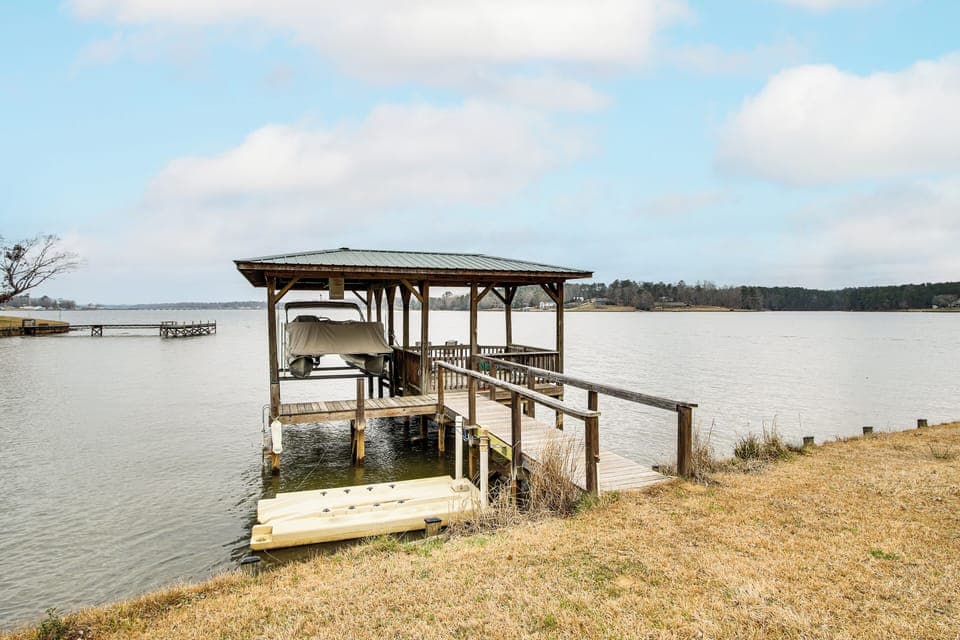 Dock