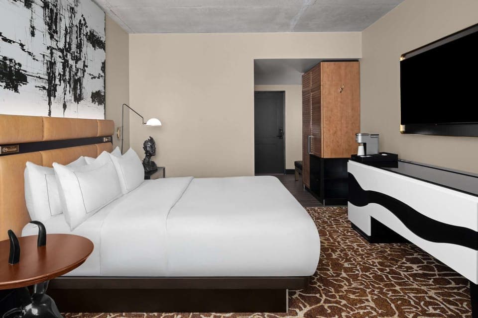 1. King Room