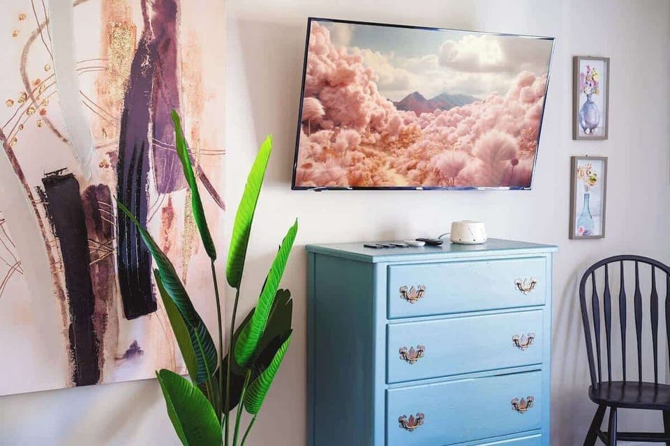 Smart TV and artwork ready to make your stay comfortable...