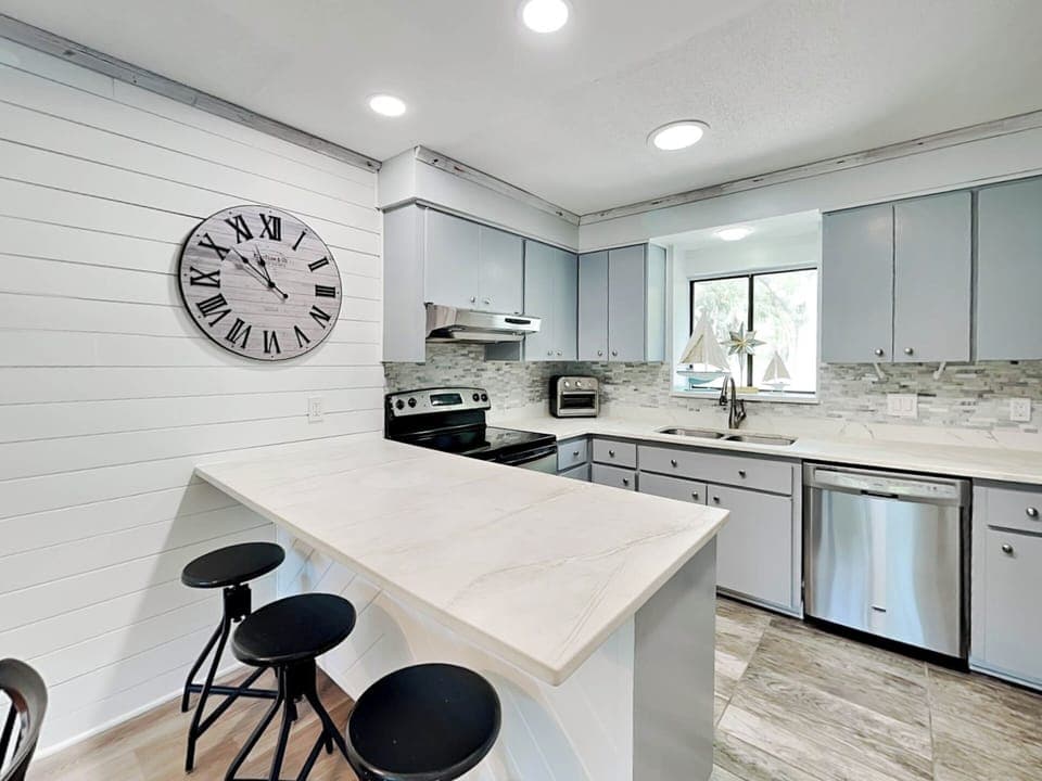 Full Kitchen