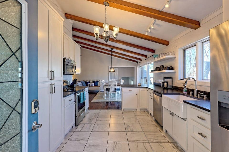 Big bright kitchen.