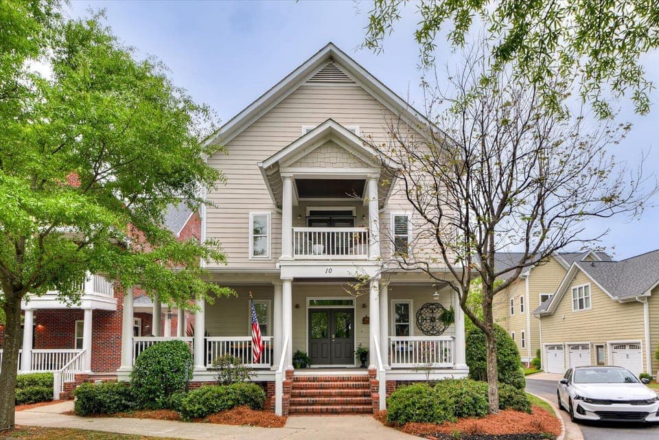 Step into comfort and convenience at this charming home, where relaxation and adventure come together!