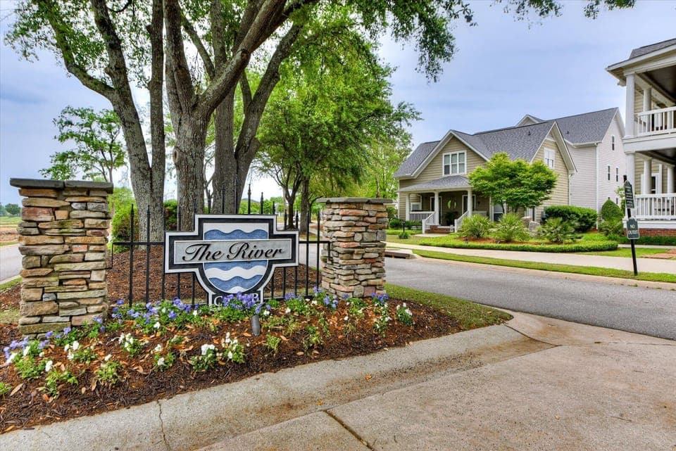 Nestled along the river’s edge, The River Camp offers the perfect blend of rustic charm and modern comfort. 