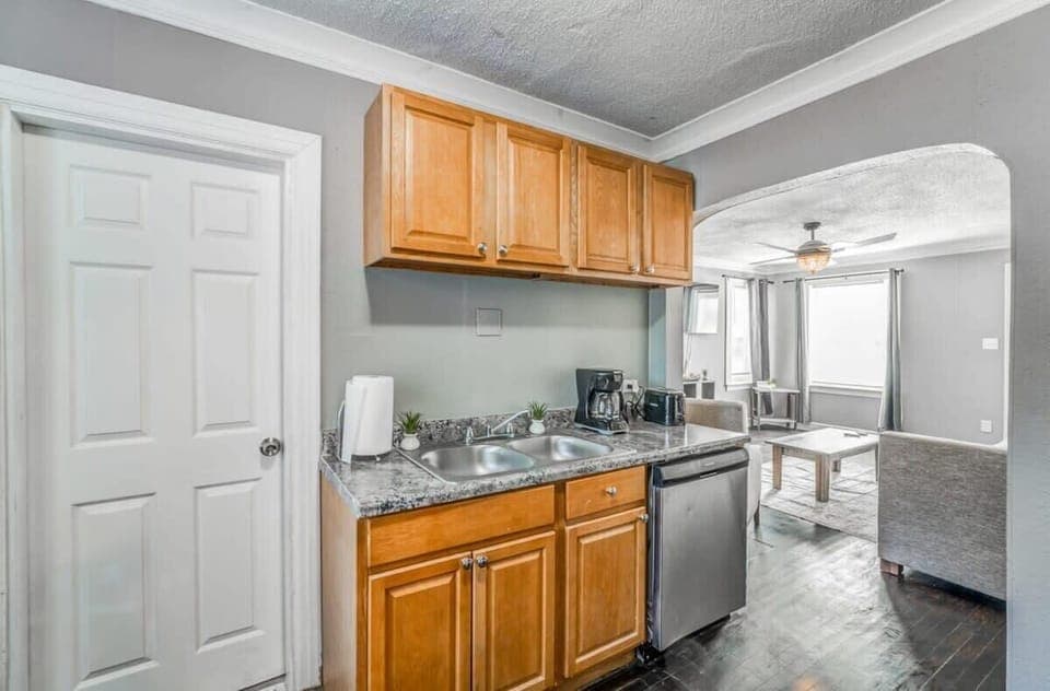 Kitchen sink