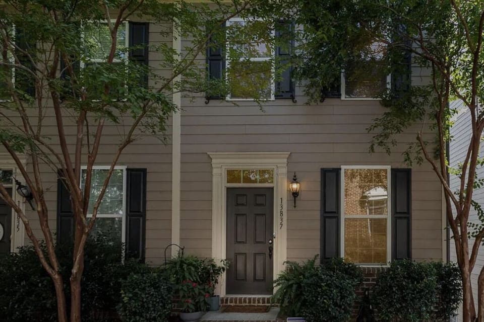 Warm entrance and with light.