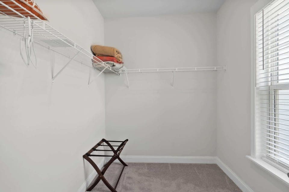 Walk-in closet