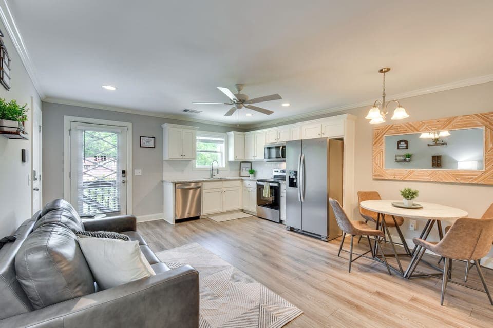 Helen Vacation Rental | 1BR | 1BA | 800 Sq Ft | Stairs Required