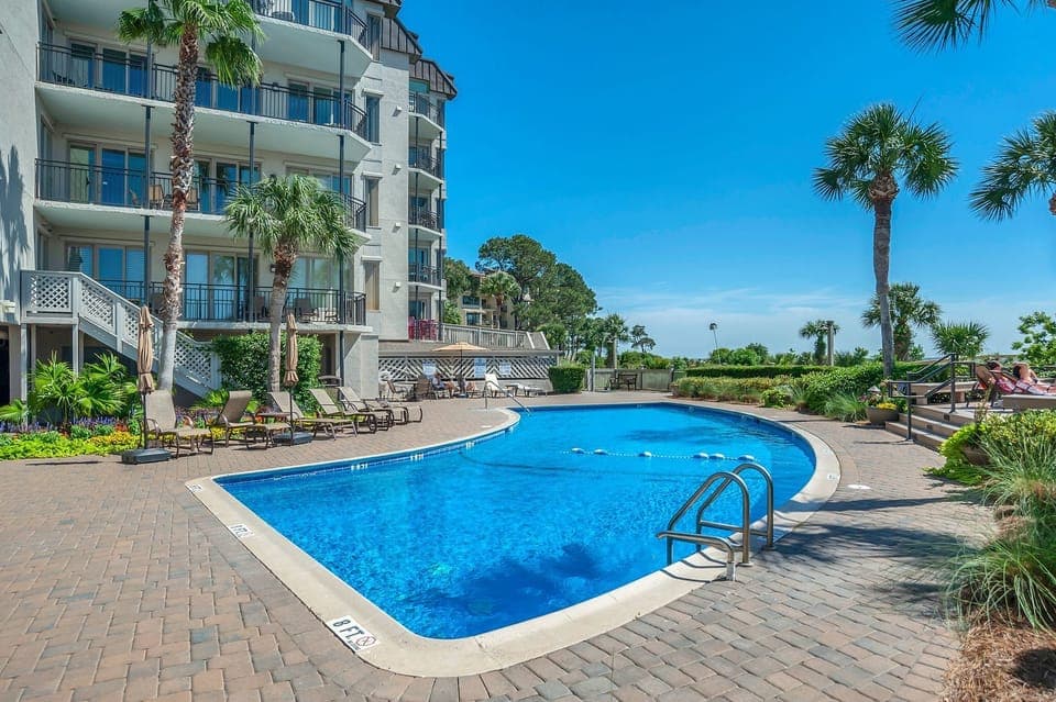 Complex Pool