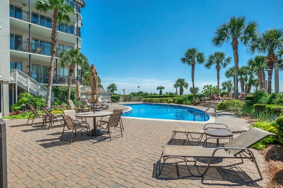 Complex Pool
