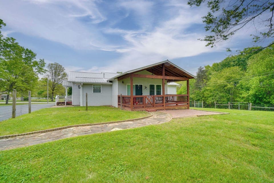 Crossville Vacation Rental | 3BR | 2BA | Step-Free Access | 1,800 Sq Ft