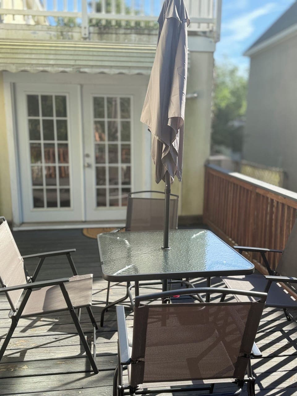 Outdoor dining