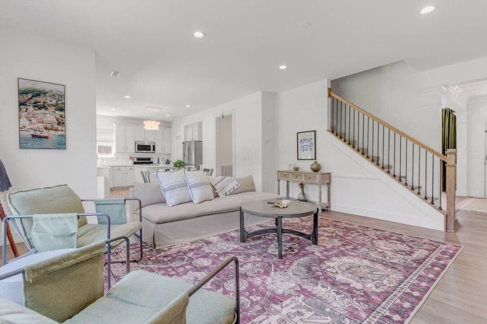 Spacious living room with gas fire place.