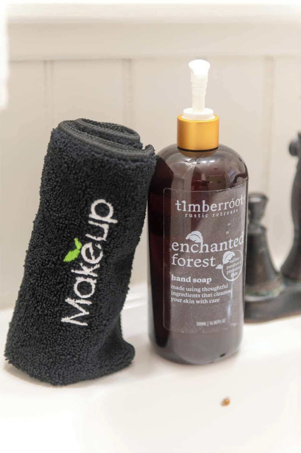 Bathroom amenities