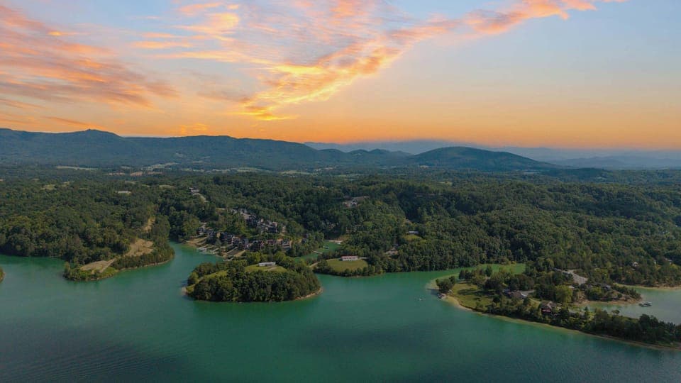 Douglas Lake View