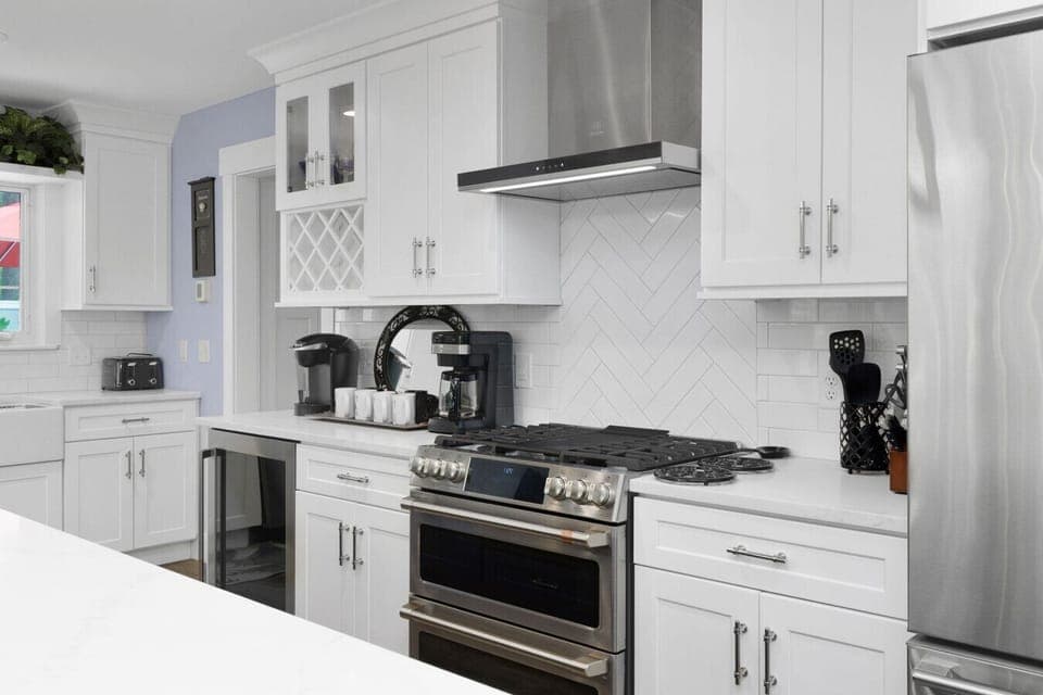 Fully Equipped Chef’s Kitchen for Culinary Creativity