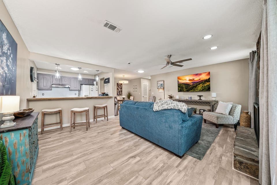Living Room, Bar Counter with Pass-Thru to Kitchen - dining area in foreground