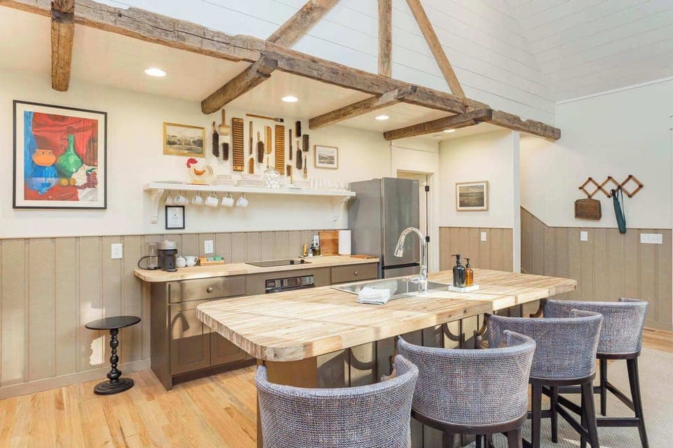 Lovely Stocked Kitchen for your Cooking Needs