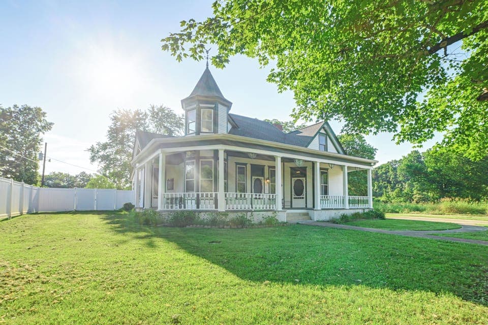 Waverly Vacation Rental | 4BR | 3BA | Stairs Required | 2,702 Sq Ft