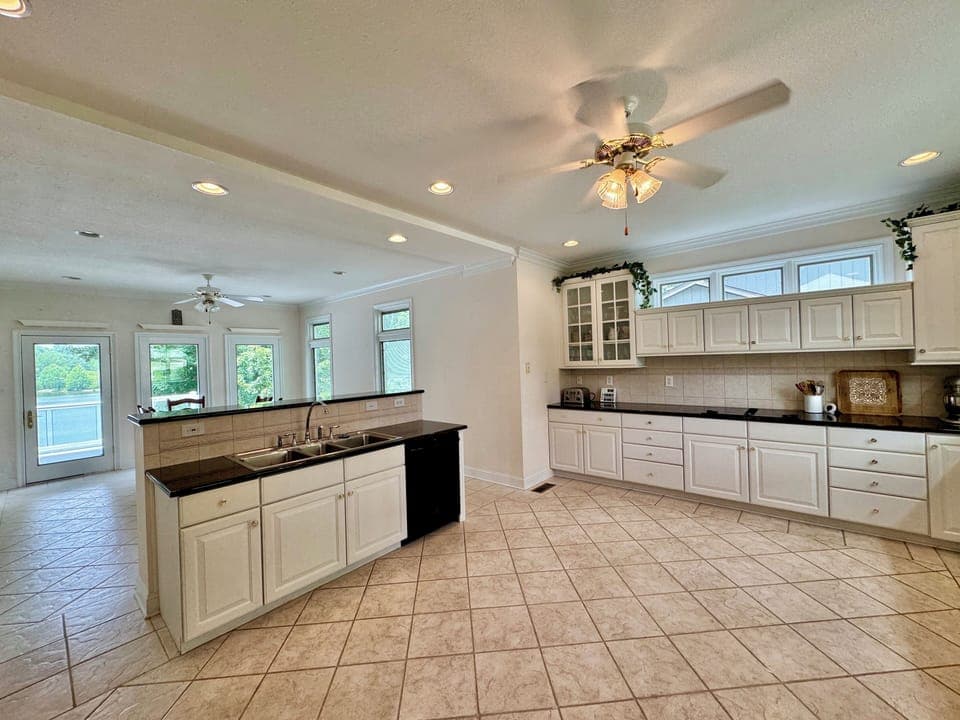 9 Kitchen